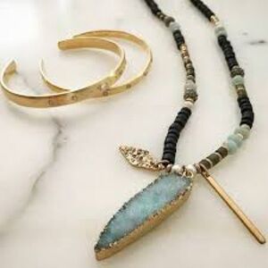 Stella & Dot Artisan Druzy Pendant Necklace